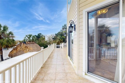 House in Crystal River, Florida 3 bedrooms, 465.44 sq.m. № 518501 - photo 7
