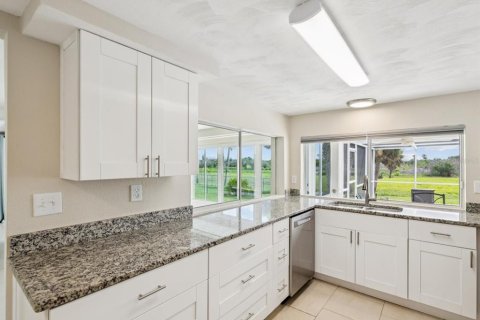 Casa en venta en New Port Richey, Florida, 4 dormitorios, 190.17 m2 № 1879382 - foto 12