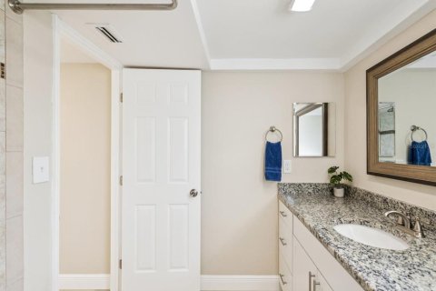 Casa en venta en New Port Richey, Florida, 4 dormitorios, 190.17 m2 № 1879382 - foto 17