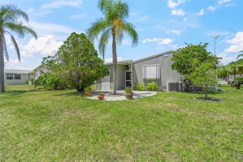 Apartment in North Port, Florida 2 bedrooms, 80.27 sq.m. № 2217243 - photo 22