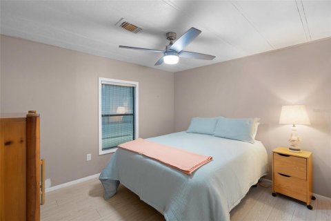 Apartment in North Port, Florida 2 bedrooms, 80.27 sq.m. № 2217243 - photo 19