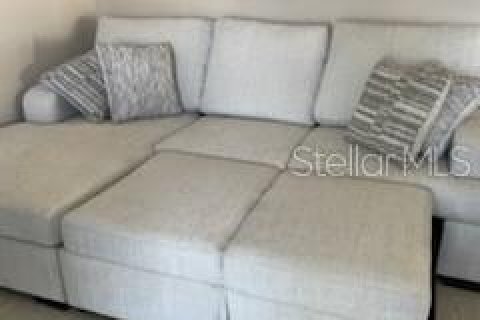 Apartment in North Port, Florida 2 bedrooms, 80.27 sq.m. № 2217243 - photo 10