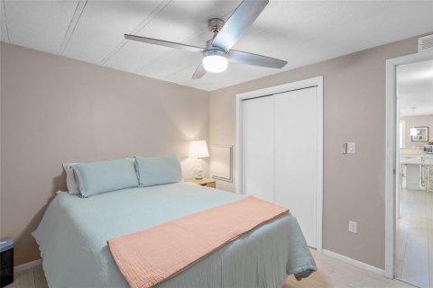 Apartment in North Port, Florida 2 bedrooms, 80.27 sq.m. № 2217243 - photo 20