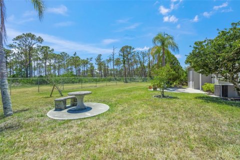 Apartment in North Port, Florida 2 bedrooms, 80.27 sq.m. № 2217243 - photo 24
