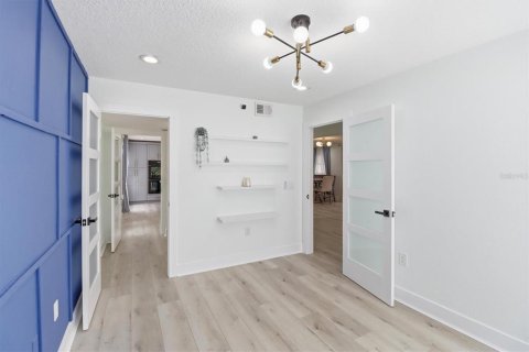 House in Orlando, Florida 4 bedrooms, 206.43 sq.m. № 2142019 - photo 28