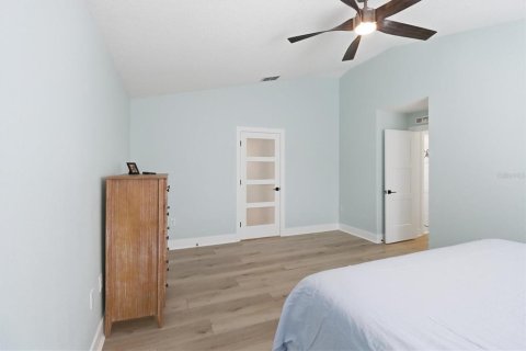House in Orlando, Florida 4 bedrooms, 206.43 sq.m. № 2142019 - photo 25