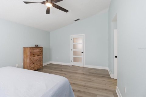 House in Orlando, Florida 4 bedrooms, 206.43 sq.m. № 2142019 - photo 24