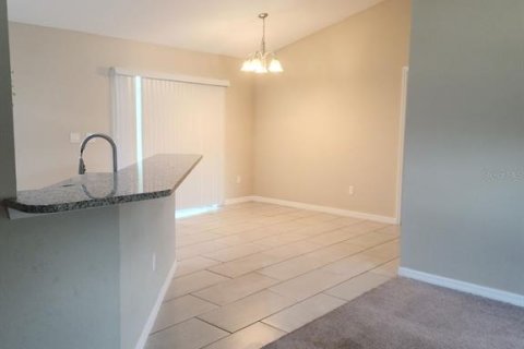Casa en alquiler en Ocala, Florida, 3 dormitorios, 118.54 m2 № 1819402 - foto 2