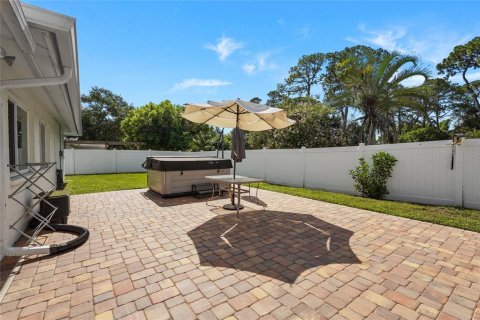 Villa ou maison à vendre à Sarasota, Floride: 2 chambres, 138.05 m2 № 2324011 - photo 11