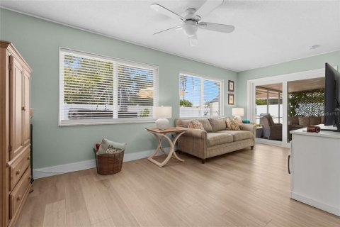 Villa ou maison à vendre à Sarasota, Floride: 2 chambres, 138.05 m2 № 2324011 - photo 24