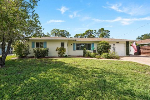 Villa ou maison à Sarasota, Floride 2 chambres, 138.05 m2 № 2324011