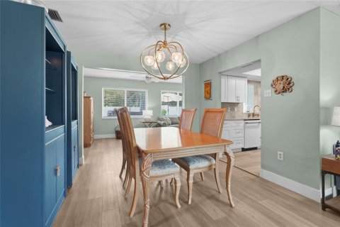 Villa ou maison à vendre à Sarasota, Floride: 2 chambres, 138.05 m2 № 2324011 - photo 19