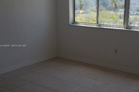 Снять в аренду кондоминиум в Хомстед, Флорида 2 спальни, 99.87м2, № 1991172 - фото 17