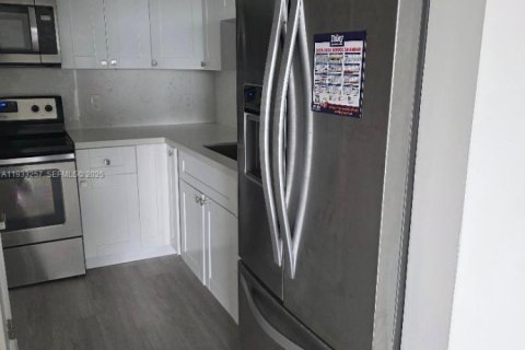 Снять в аренду кондоминиум в Хомстед, Флорида 2 спальни, 99.87м2, № 1991172 - фото 21