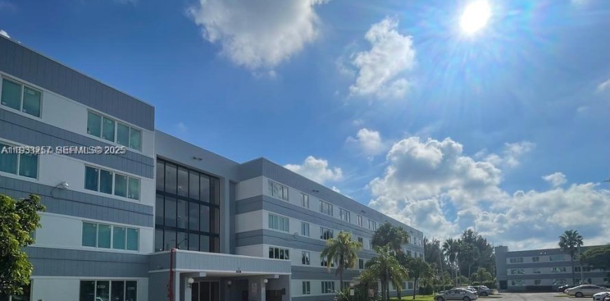 Кондоминиум с 2 спальнями в Хомстед, Флорида № 1991172