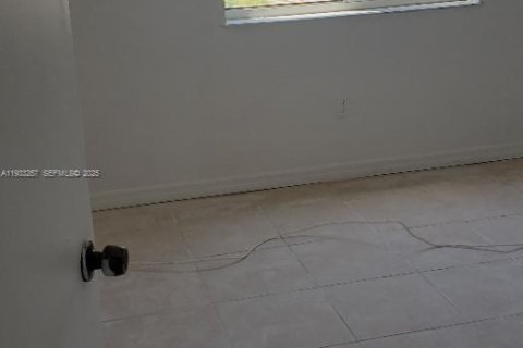 Снять в аренду кондоминиум в Хомстед, Флорида 2 спальни, 99.87м2, № 1991172 - фото 16