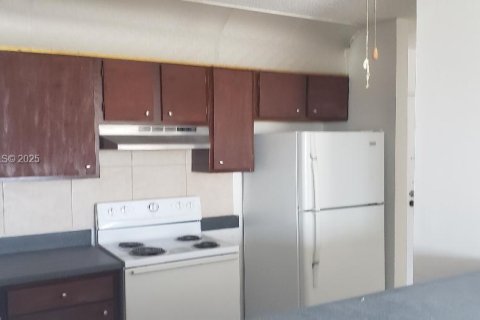 Снять в аренду кондоминиум в Хомстед, Флорида 2 спальни, 99.87м2, № 1991172 - фото 4