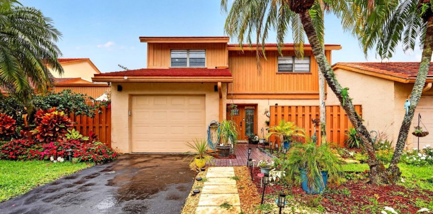 Touwnhouse à Boynton Beach, Floride 3 chambres, 167.87 m2 № 2256421