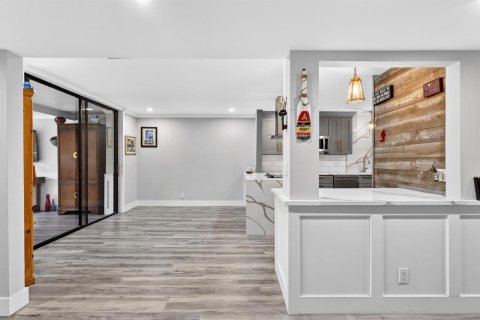 Touwnhouse à vendre à Boynton Beach, Floride: 3 chambres, 167.87 m2 № 2256421 - photo 11