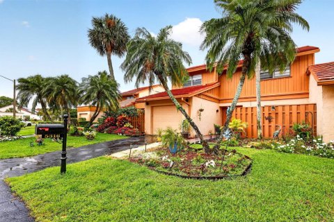 Touwnhouse à vendre à Boynton Beach, Floride: 3 chambres, 167.87 m2 № 2256421 - photo 2