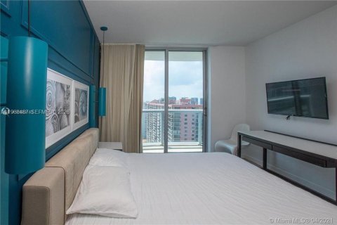 Condo in Sunny Isles Beach, Florida, 2 bedrooms № 2031834 - photo 21