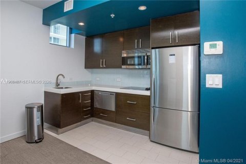 Condo in Sunny Isles Beach, Florida, 2 bedrooms № 2031834 - photo 4