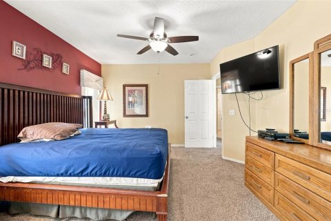 Casa en venta en Kissimmee, Florida, 5 dormitorios, 248.7 m2 № 2321755 - foto 18