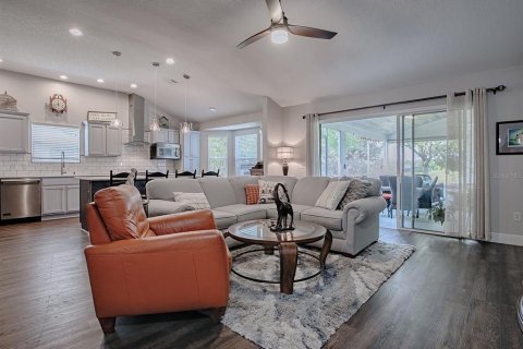 Casa en venta en The Villages, Florida, 3 dormitorios, 138.98 m2 № 1886867 - foto 6