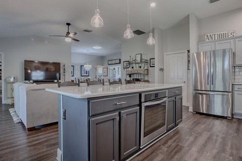Casa en venta en The Villages, Florida, 3 dormitorios, 138.98 m2 № 1886867 - foto 16