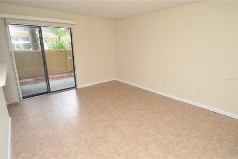 Condo in Tampa, Florida, 1 bedroom  № 1903934 - photo 17