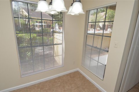 Condo in Tampa, Florida, 1 bedroom  № 1903934 - photo 12