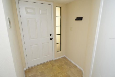 Condo in Tampa, Florida, 1 bedroom  № 1903934 - photo 2