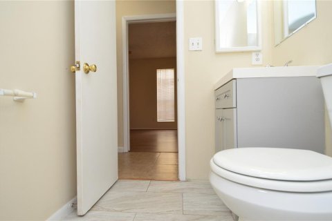 Condo in Tampa, Florida, 1 bedroom  № 1903934 - photo 24
