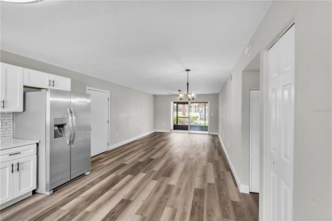 Copropriété à vendre à Tampa, Floride: 2 chambres, 100.06 m2 № 1511074 - photo 14