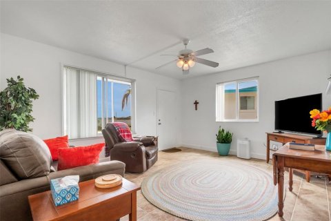 Condominio en venta en Lakeland, Florida, 2 dormitorios, 75.81 m2 № 1910595 - foto 6