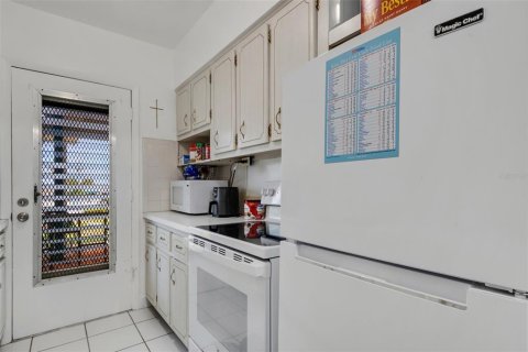 Condominio en venta en Lakeland, Florida, 2 dormitorios, 75.81 m2 № 1910595 - foto 9
