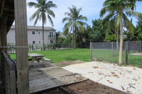 Casa en venta en Homestead, Florida, 1 dormitorio, 76.55 m2 № 2037647 - foto 11
