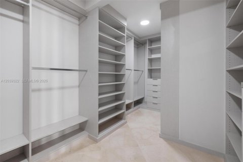 Condo in Bal Harbour, Florida, 2 bedrooms  № 2086598 - photo 21