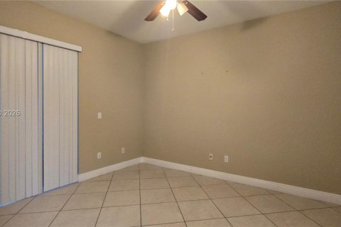 Touwnhouse à louer à Dania Beach, Floride: 3 chambres, 129.69 m2 № 2360228 - photo 13