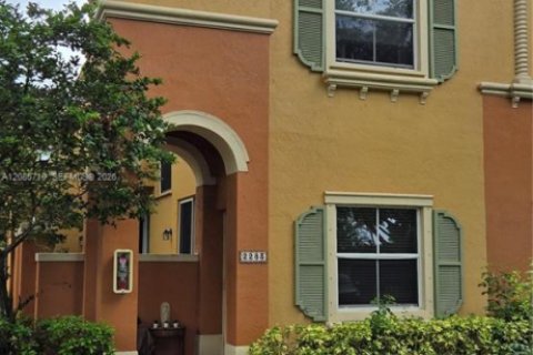 Touwnhouse à Dania Beach, Floride 3 chambres, 129.69 m2 № 2360228