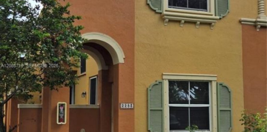 Touwnhouse à Dania Beach, Floride 3 chambres, 129.69 m2 № 2360228
