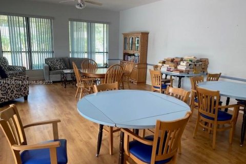 Купить кондоминиум в Майами, Флорида 1 спальня, 91.04м2, № 1988926 - фото 29