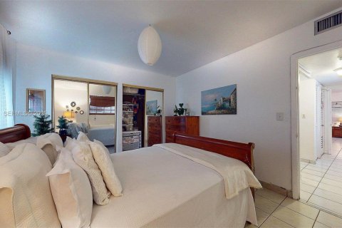 Купить кондоминиум в Майами, Флорида 1 спальня, 91.04м2, № 1988926 - фото 18