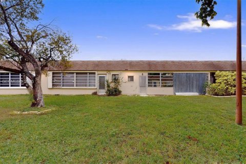 Купить кондоминиум в Майами, Флорида 1 спальня, 91.04м2, № 1988926 - фото 22