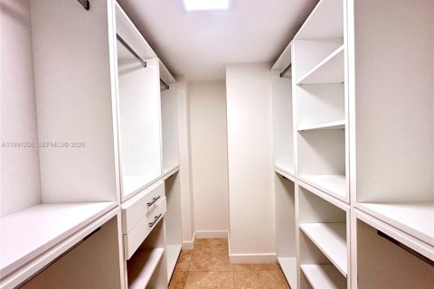 Condominio en alquiler en Aventura, Florida, 1 dormitorio, 68.84 m2 № 2052369 - foto 12