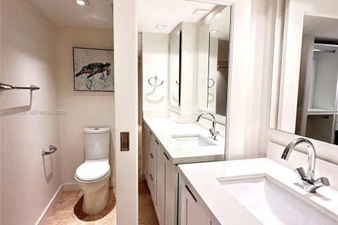 Condominio en alquiler en Aventura, Florida, 1 dormitorio, 68.84 m2 № 2052369 - foto 11