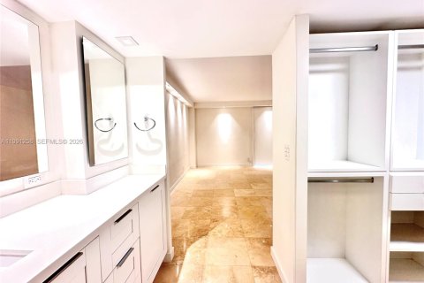 Condominio en alquiler en Aventura, Florida, 1 dormitorio, 68.84 m2 № 2052369 - foto 13