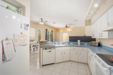 Villa ou maison à vendre à Spring Hill, Floride: 4 chambres, 193.98 m2 № 1822967 - photo 12