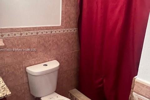 Casa en venta en Fort Lauderdale, Florida, 3 dormitorios, 178 m2 № 1466623 - foto 22