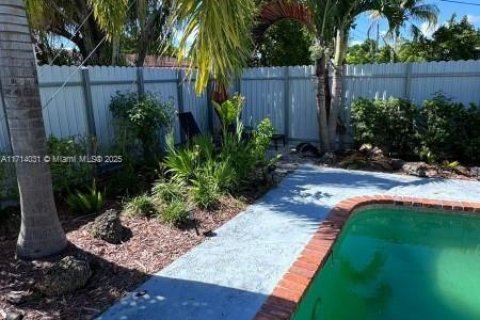 Casa en venta en Fort Lauderdale, Florida, 3 dormitorios, 178 m2 № 1466623 - foto 25